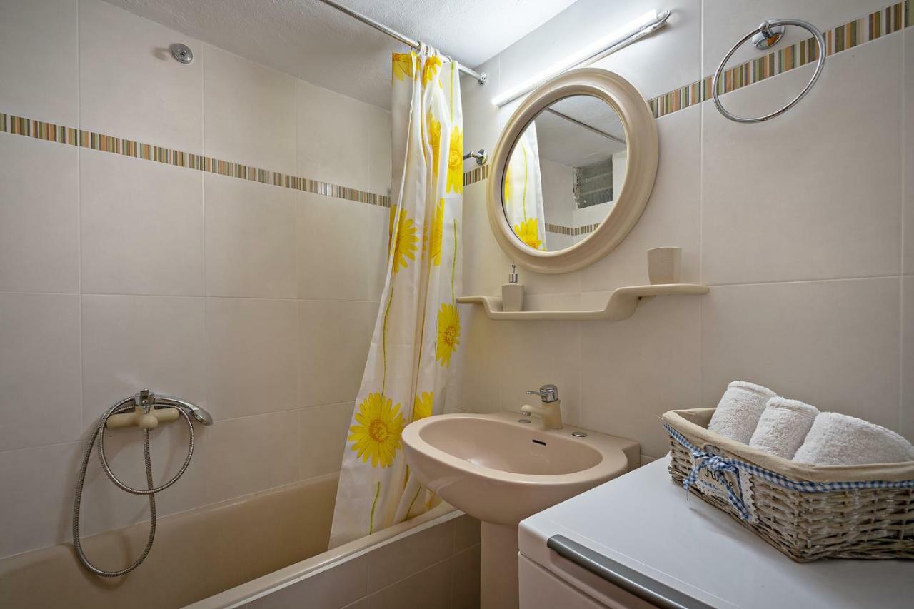 Sol & Mare - Beach Front Rethymno  Bagian luar foto