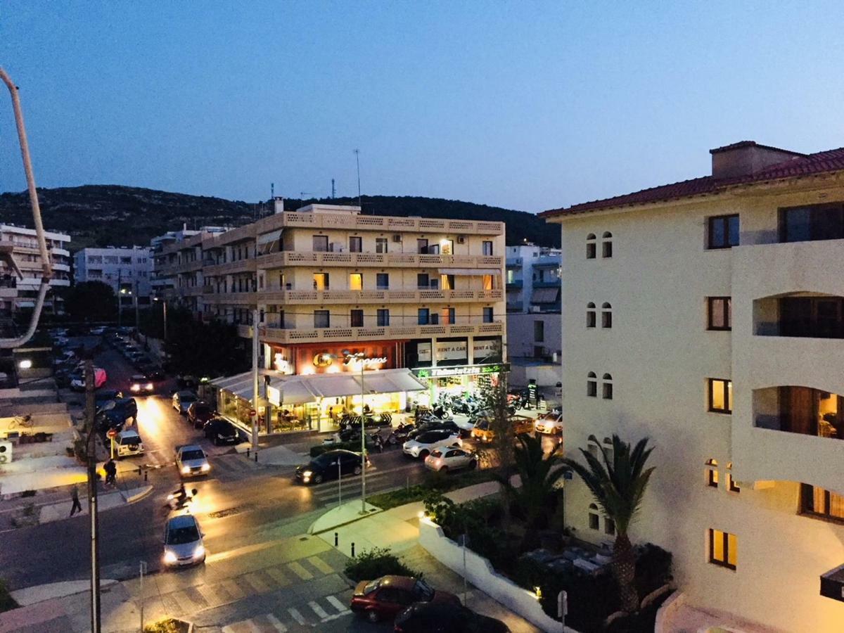 Sol & Mare - Beach Front Rethymno  Bagian luar foto